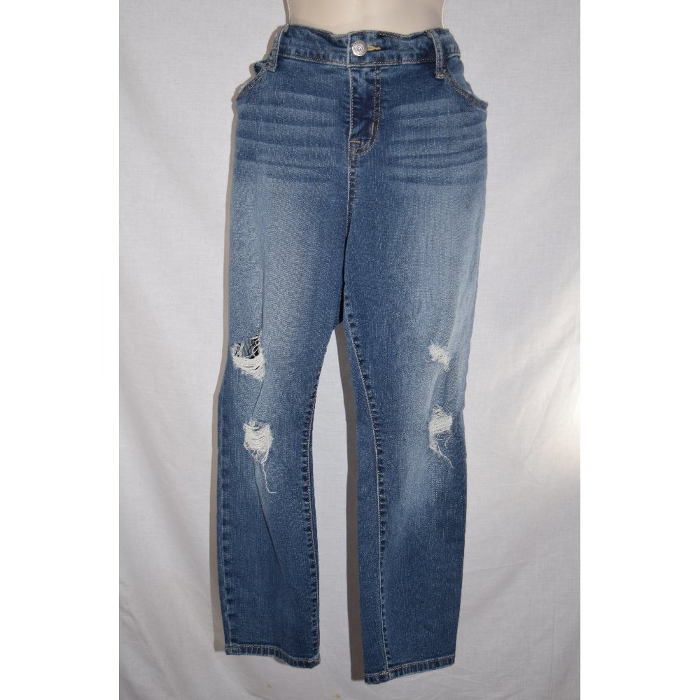 Torrid Denim Destructed Ankle Jeans size 18R